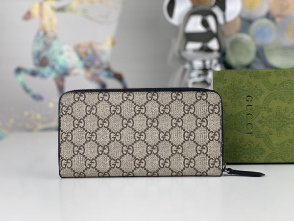 グッチ財布コピー背面デザイン